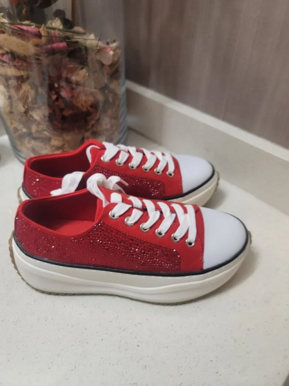 Wild Pair Red Glitter Highfive Bling Platform Sneakers New Sz 6 M